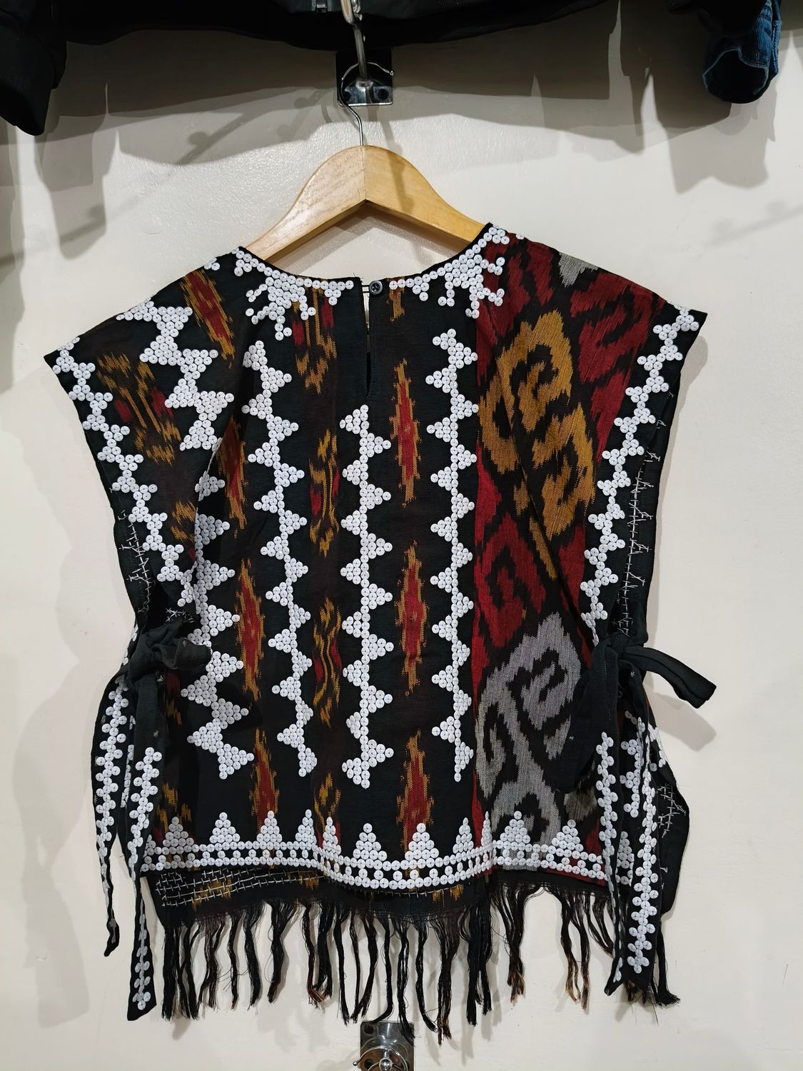 Bib Vest_11. TBOLI HAND-BEADED INAUL VEST TOP