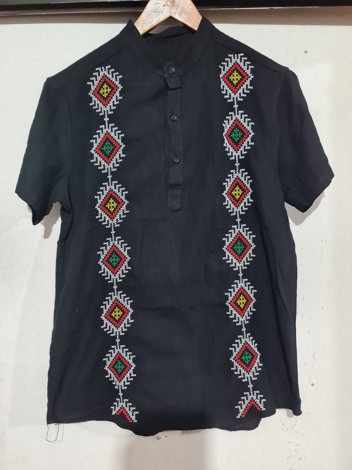 Polo_28. TBOLI HAND- EMBROIDERED POLO