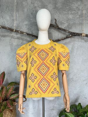 Blouse_85. T'BOLI HAND-EMBROIDERED BLOUSE