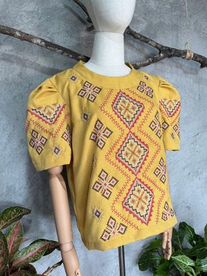 Blouse_85. T'BOLI HAND-EMBROIDERED BLOUSE