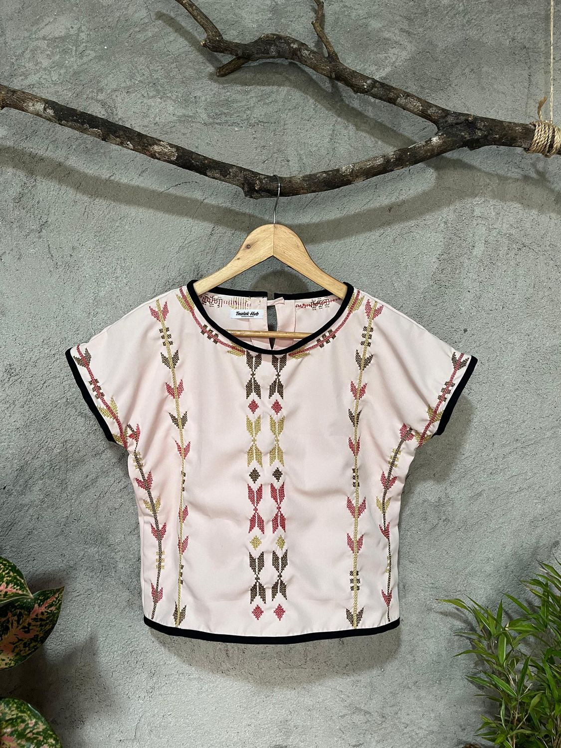 Blouse_92. T'BOLI HAND-EMBROIDERED BLOUSE