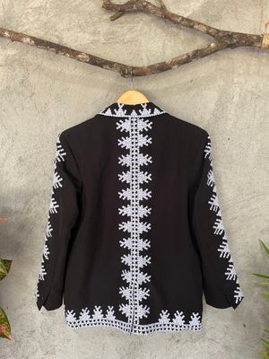 Blazer_51. T'BOLI HAND-BEADED BLAZER