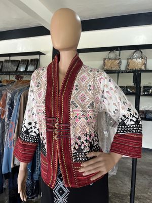 Blazer_53. T'BOLI HAND-BEADED BLAZER