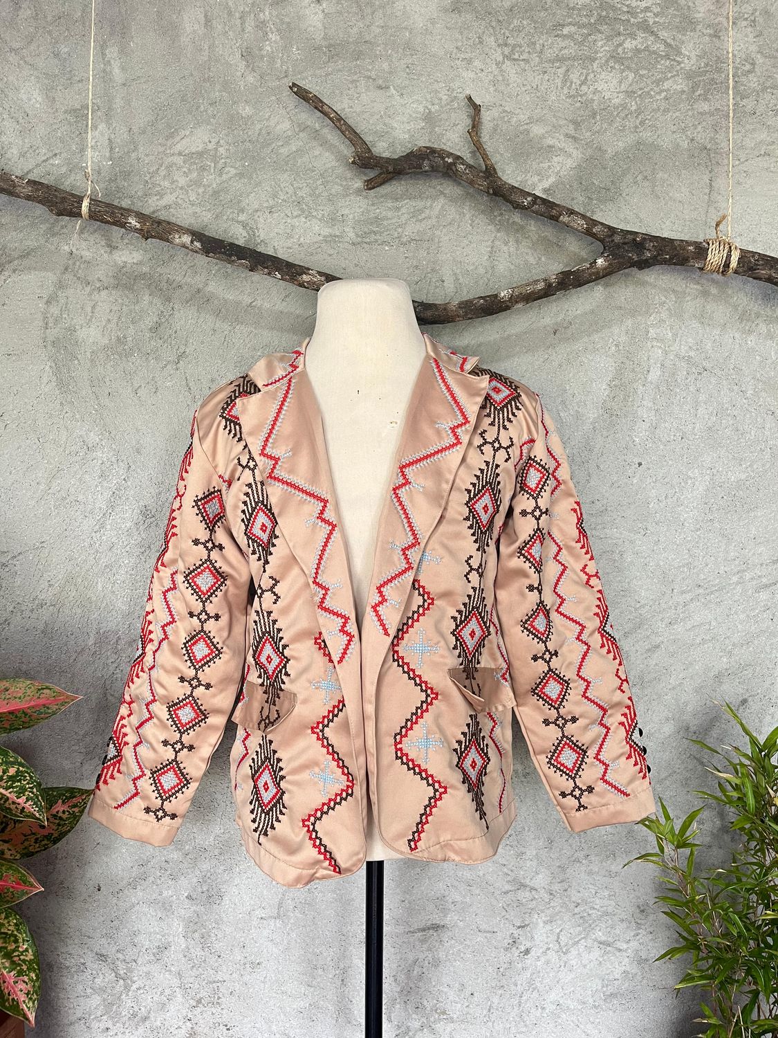 Blazer_50. T'BOLI HAND-EMBROIDERED BLAZER