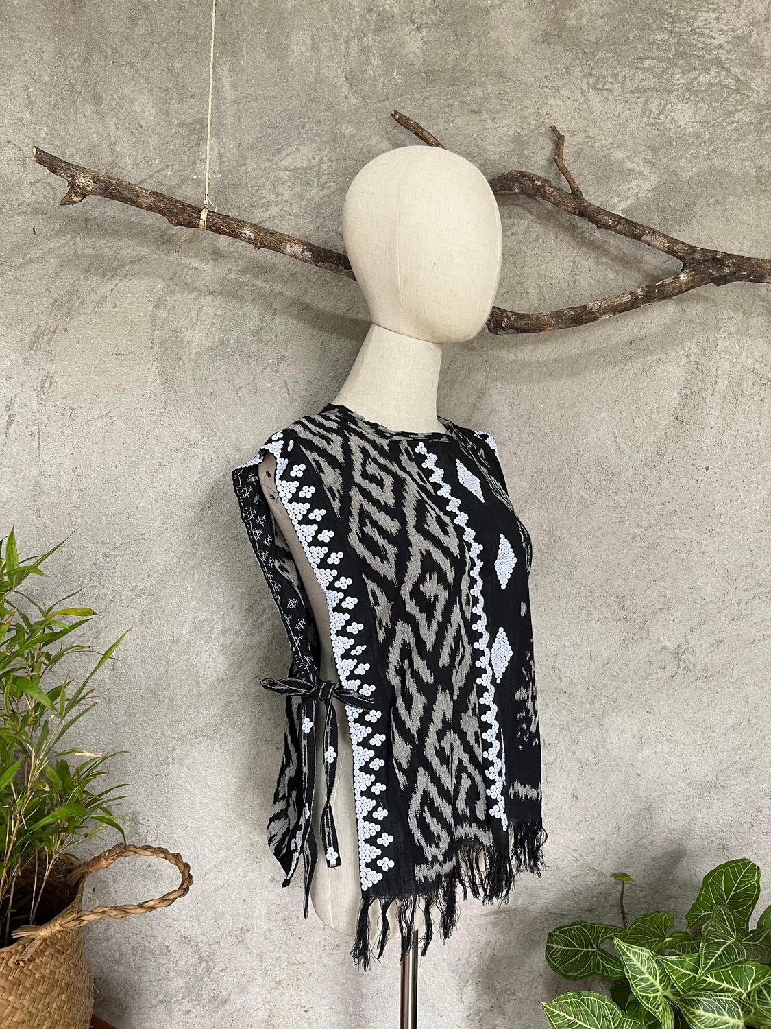 Bib Vest_15. TBOLI HAND-BEADED BIB TOP