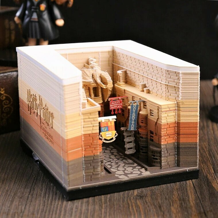 The Magical Memo Pad (Diagon Alley) Lighting Version, Color: GOLD