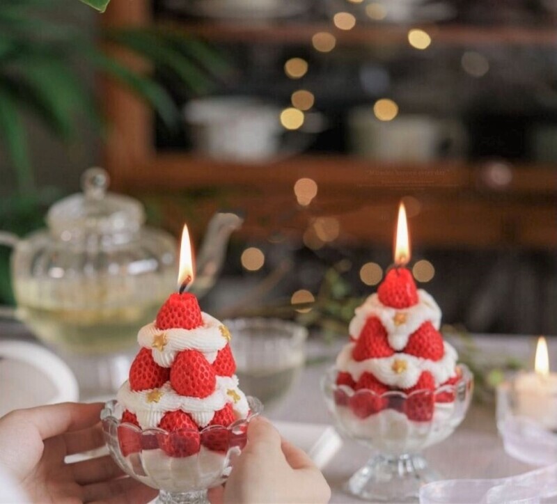 ​草莓香薰蠟燭杯 | Strawberry Scented Candle Cup