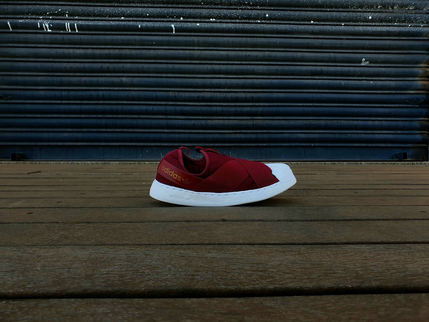 adidas slip on bordo