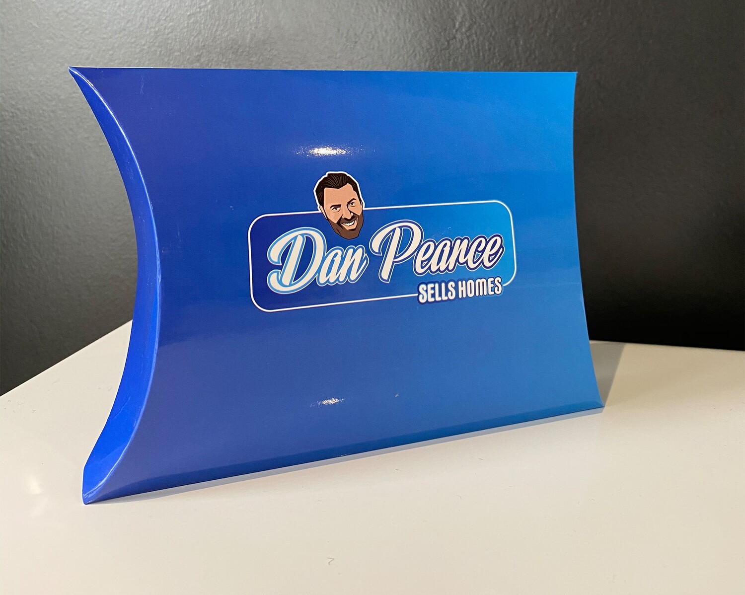 10x Dan Pearce keys pillow box