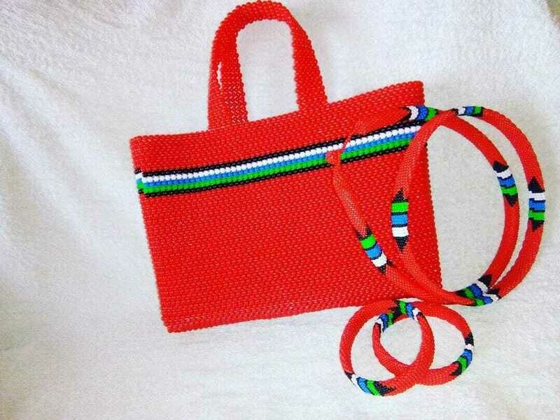 Beads hand bag,wrest and necklace