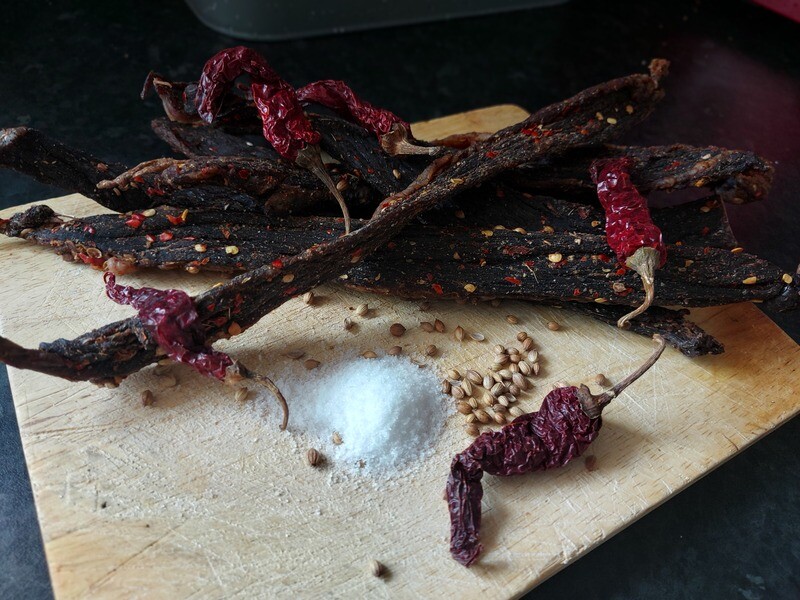 Delicious Biltong Stick   | 100% Grass Fed Hereford Beef | Great Protein Snack | 100% Authentic South African Recipe