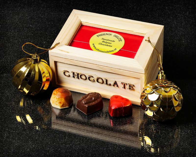 Sugar Free & Gluten Free Handmade Belgian Chocolates - Wooden Gift Box Sugar Free & Gluten Free Handmade Belgian Chocolates - Wooden Gift Box