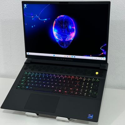 ALIENWARE M18 R1