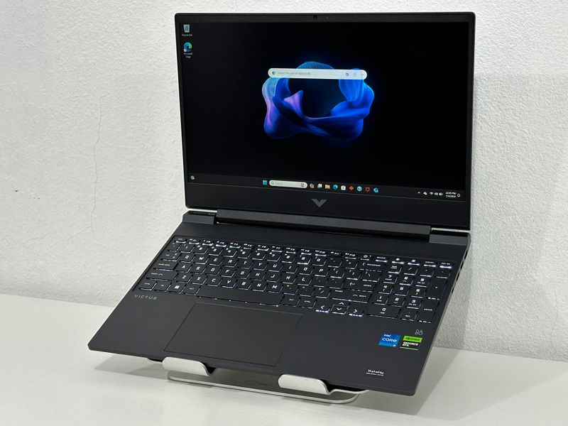 HP VICTUS 15