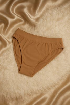 Women’s low-rise panties, nude color