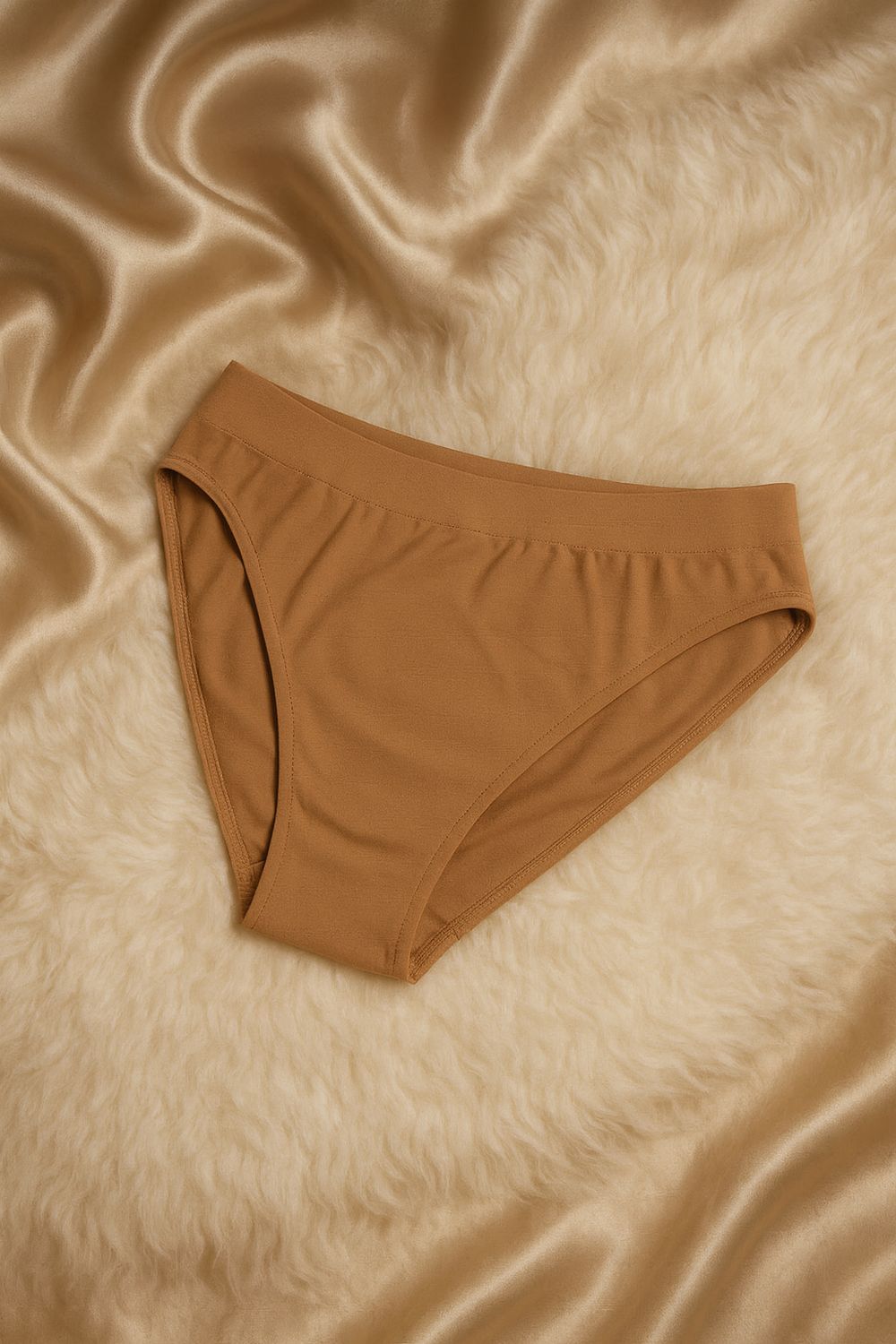 Women’s low-rise panties, nude color