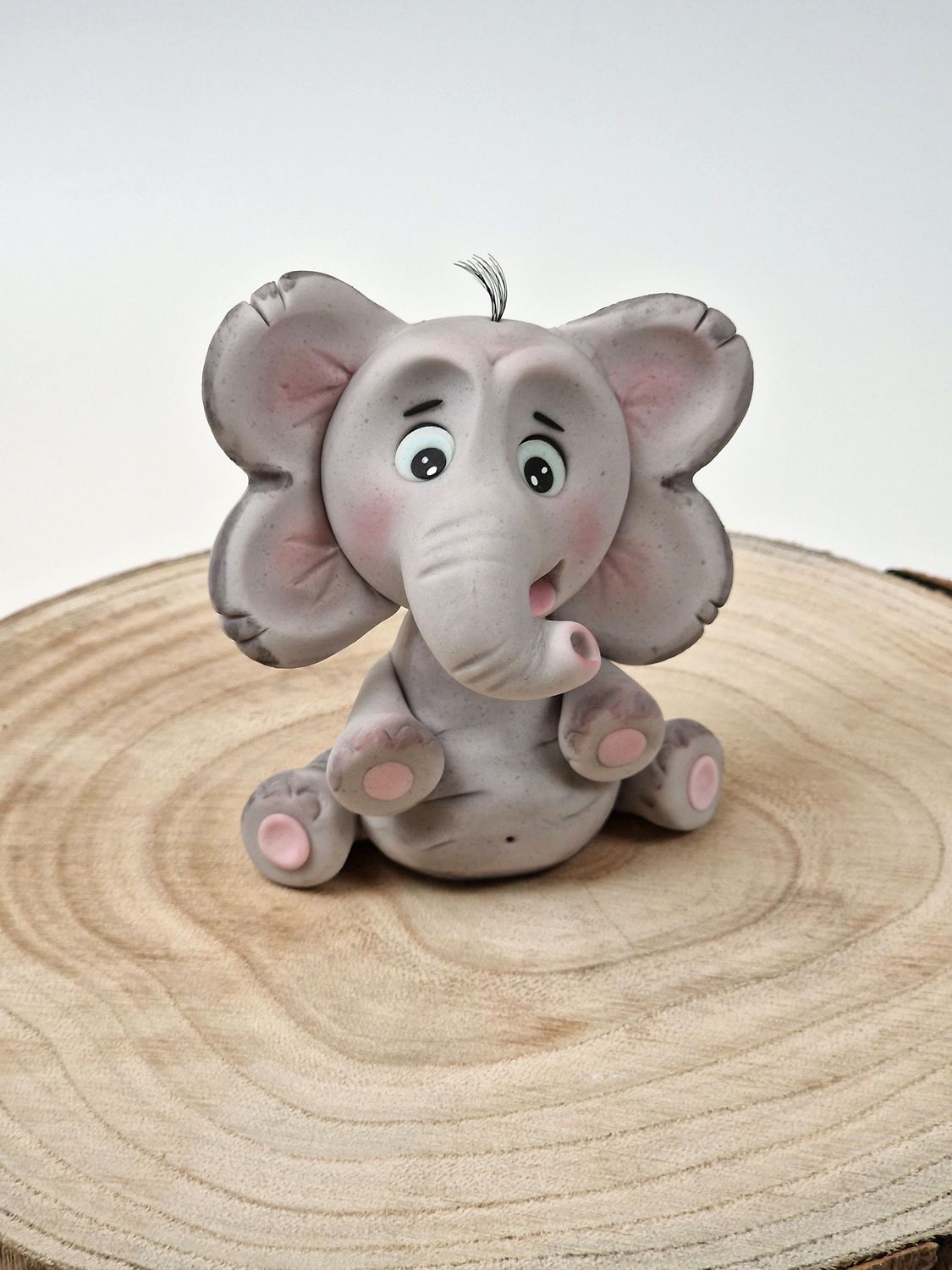 Fondant- Dekoration / Elefant "Elli", Einzelstück!