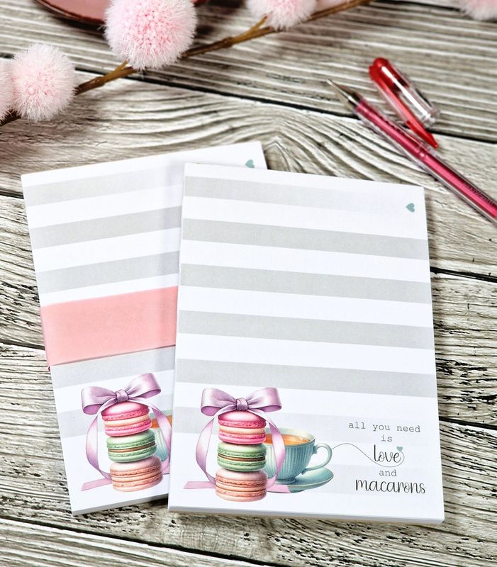 Notizblock A6 - 50 Blatt "Love and Macarons"
