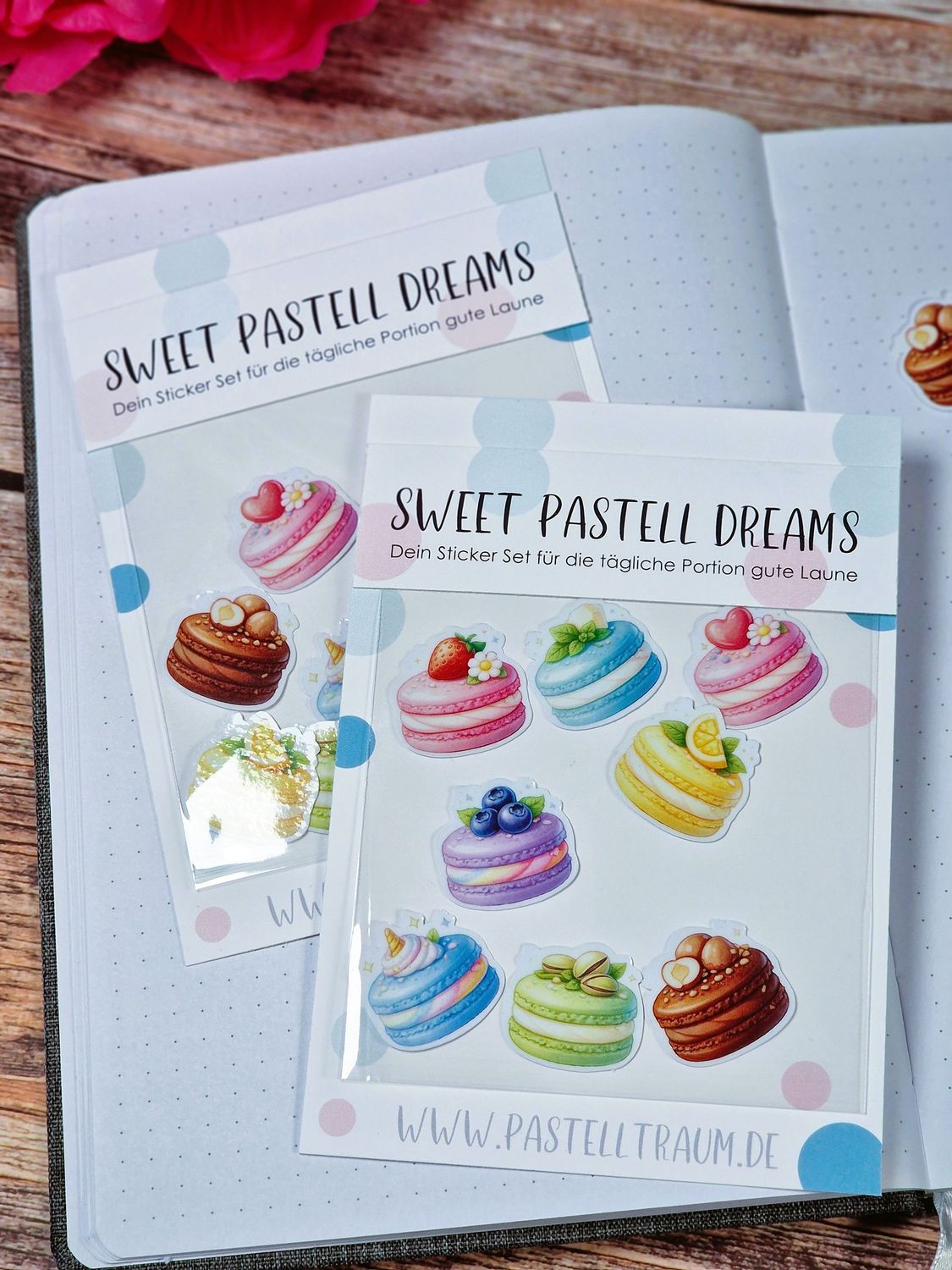 8 Macaron Sticker im Set für deine DIY Projekte
