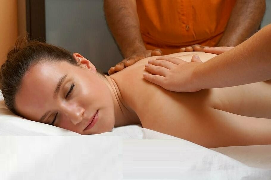Sesión de Masaje Ritual Taolandes (a cuatro manos) TAOLANDIA® de 30 minutos