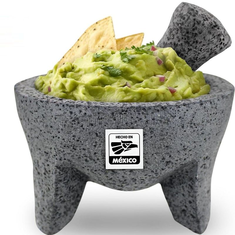​Mortero Molcajete Mexicano hecho a mano 100% de auténtica roca de lava volcánica en México.