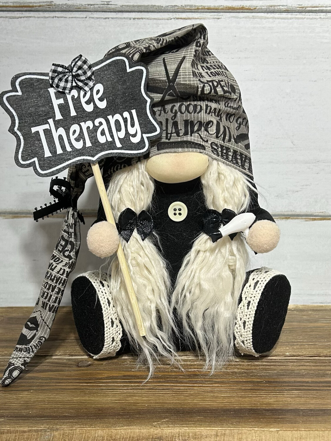 “Free Therapy” Hairdresser Gnome
