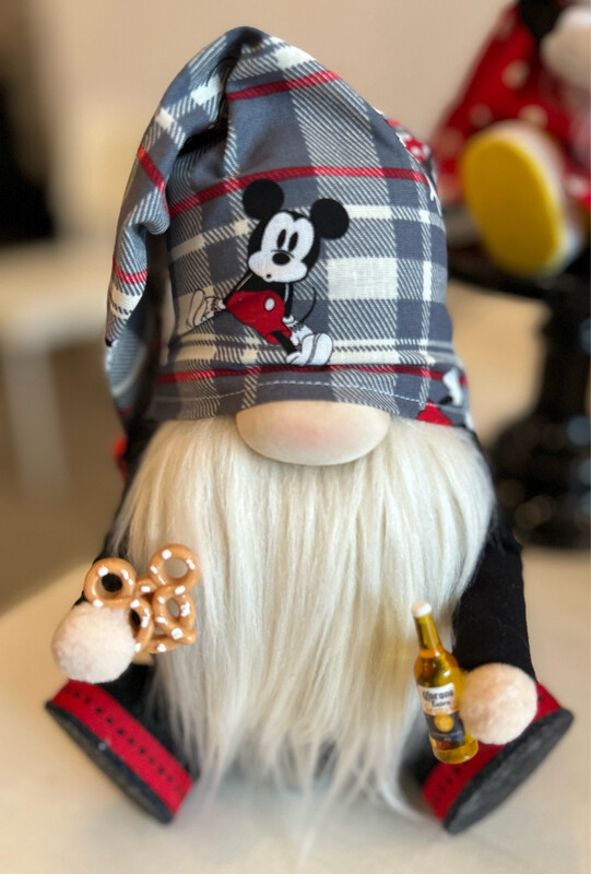 Plaid Mickey Fan Beer &amp; Pretzel