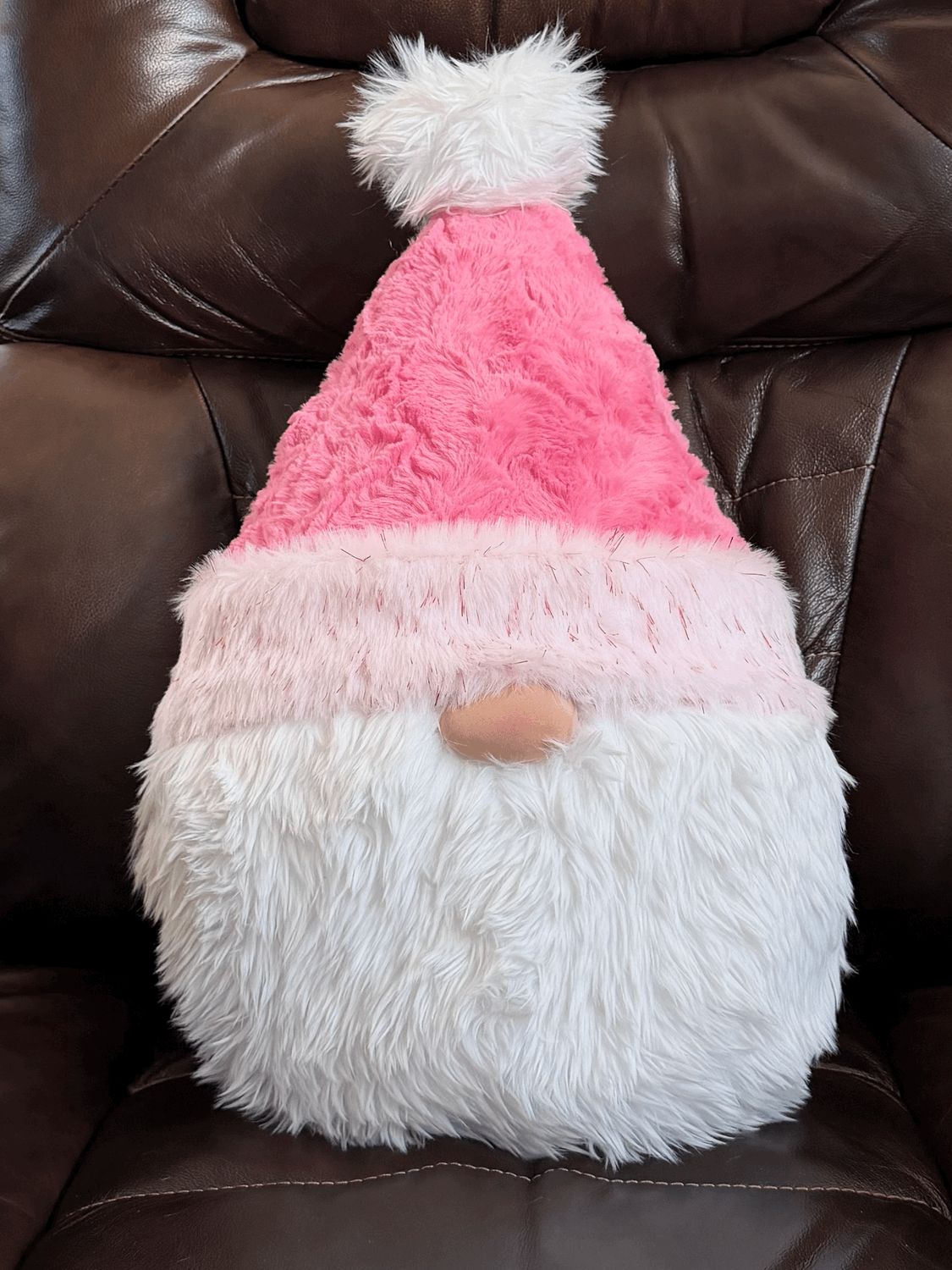 Pink pillow gnome