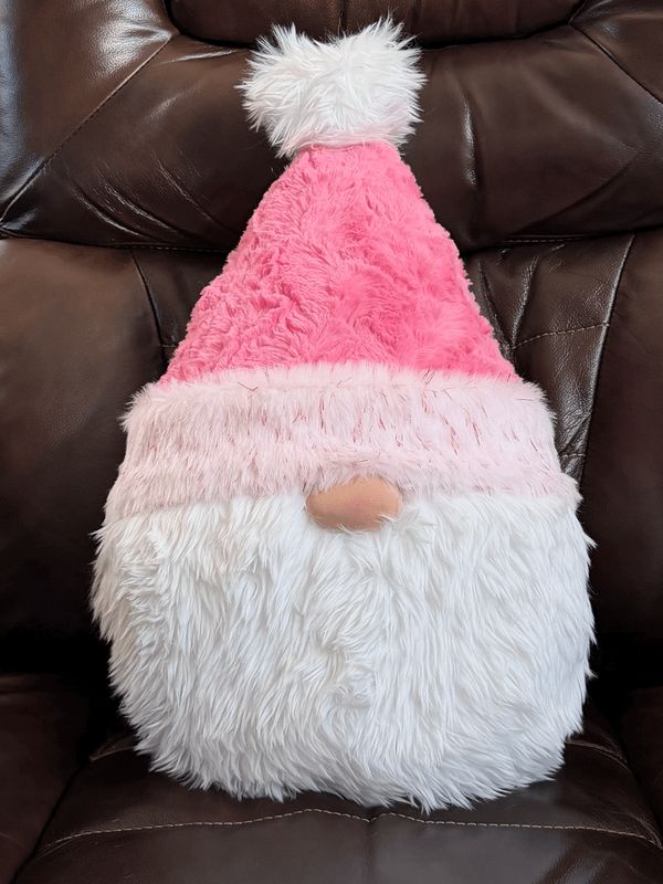 Pink pillow gnome