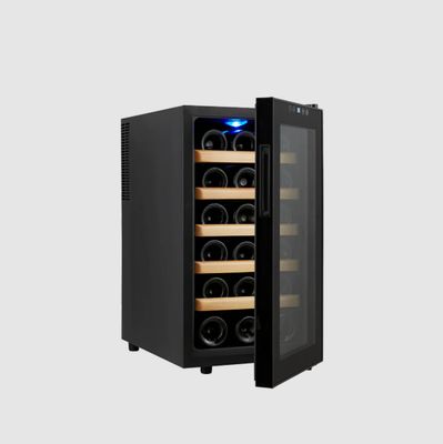 Vondom cava con Estantes de Madera - 18 botellas