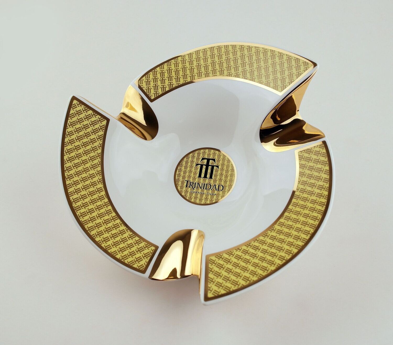 Trinidad Ashtray 2023 - porcelain