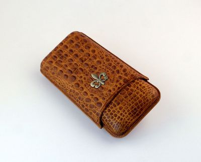 Montecristo Fleur de Lis Zigarren-Etui 2024 - für 3 Zigarren Montecristo Fleur de Lis Zigarren-Etui 2024 - für 3 Zigarren