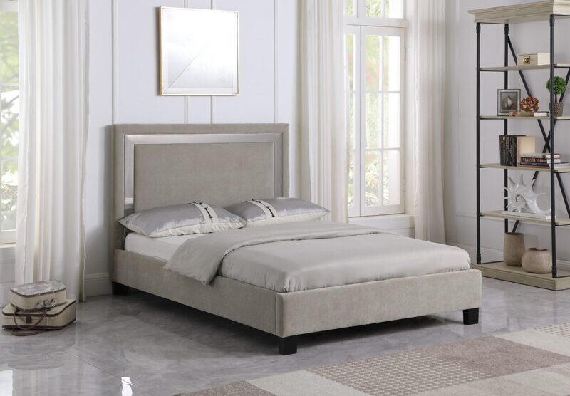 Camilla 4ft6 bed