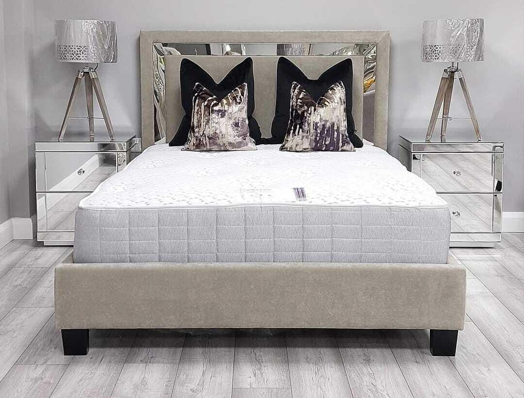 Camilla 4ft6 bed