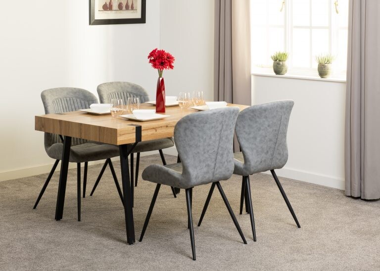 Trevessio dining table