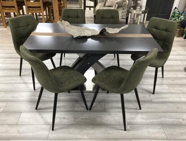 Detroit dining set
