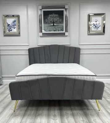 Bianca Bed (double or king)