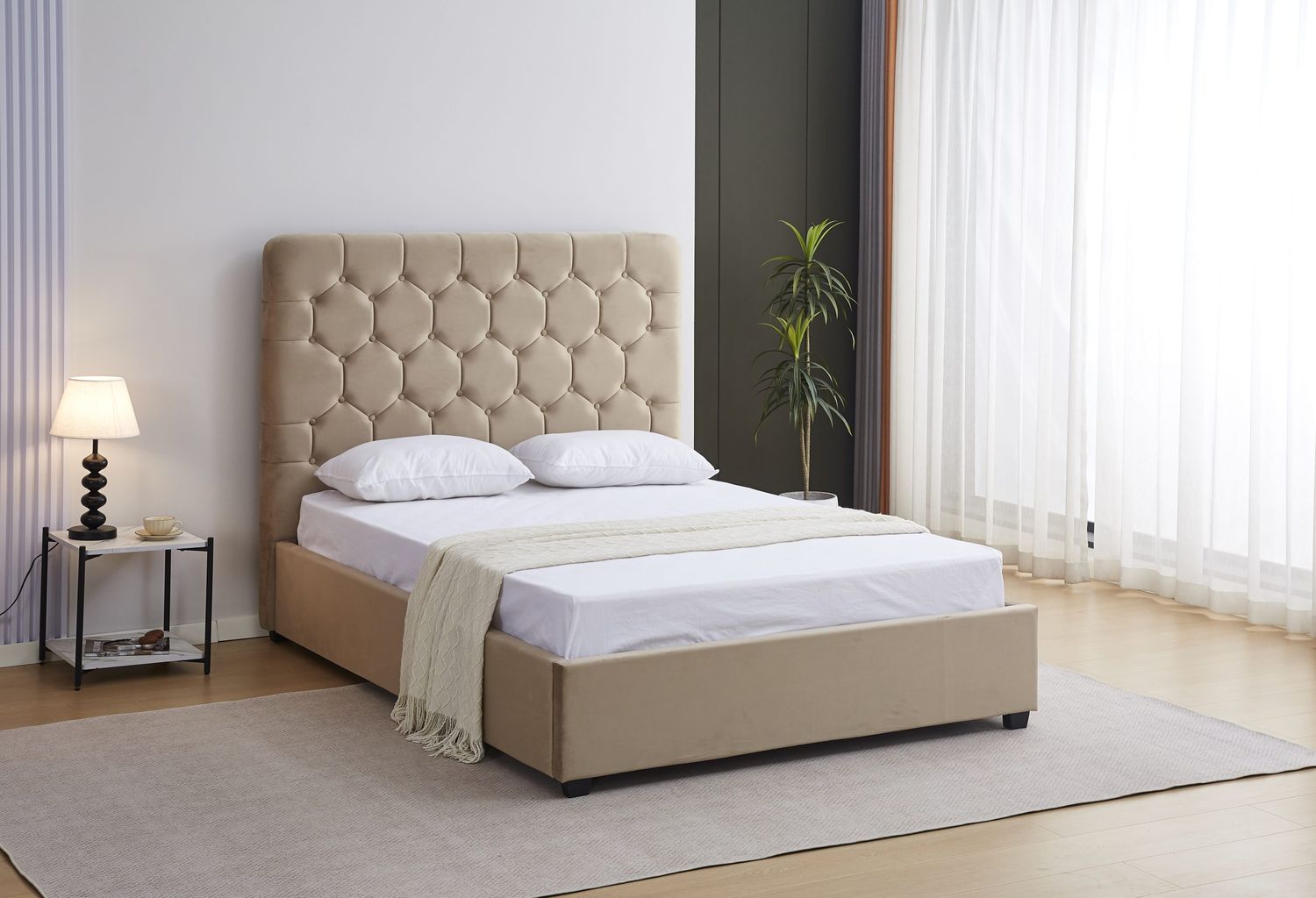 Madison 4ft6 ottoman bed
