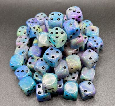 Dice x 100 - True North