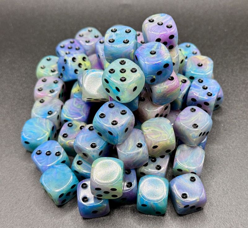 Dice x 100 - True North