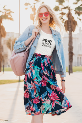 PRAY MORE, WORRY LESS