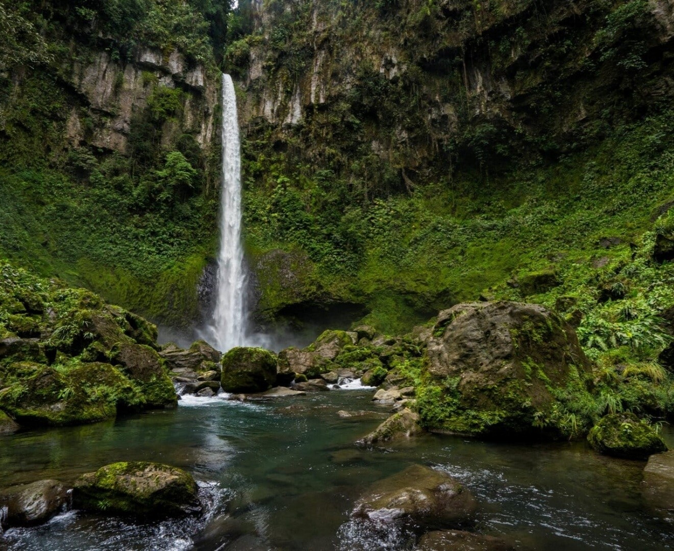 Waterfall Hike 6 Hours round trip