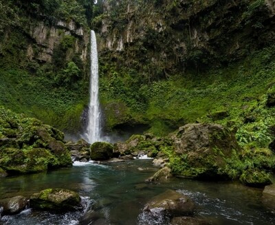Waterfall Hike 6 Hours round trip