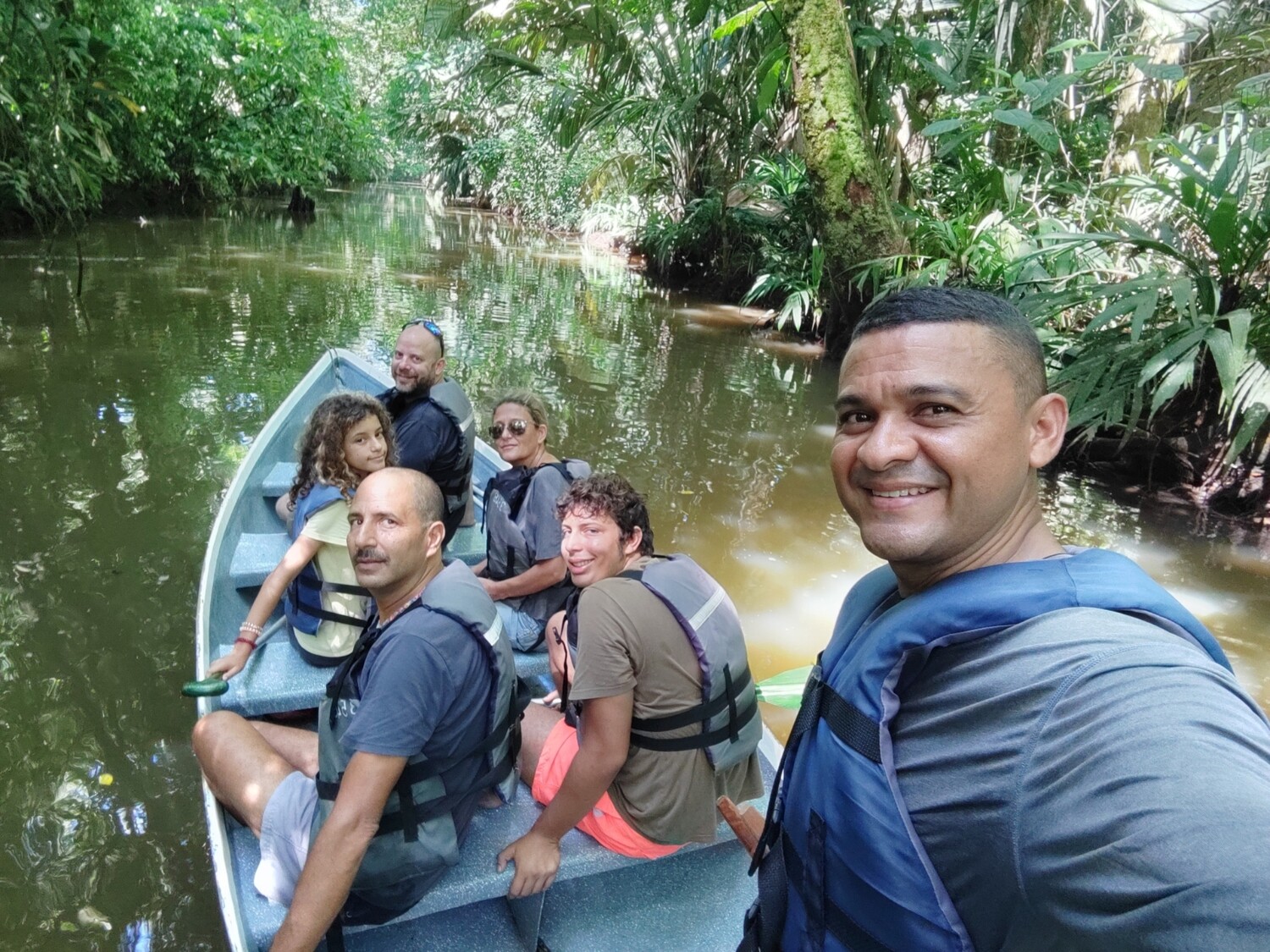 3 Tours  Deal Package : Canoe tour  + Nature walk + Turtle tour or Night walk (when no turtles)