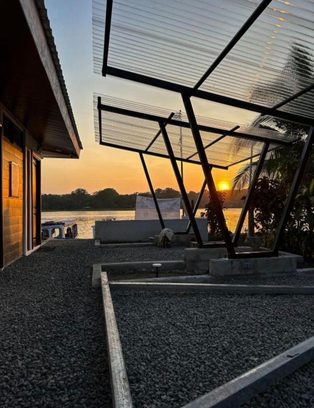 Hotel Lake View