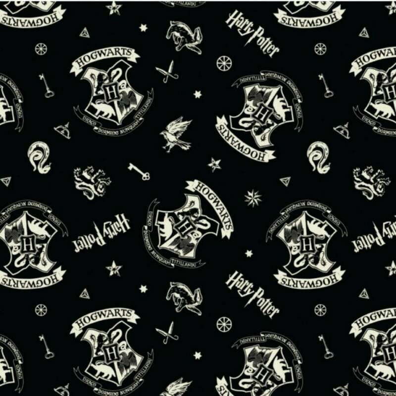 Harry Potter - Hogwarts - 100% cotton print fabric - Black