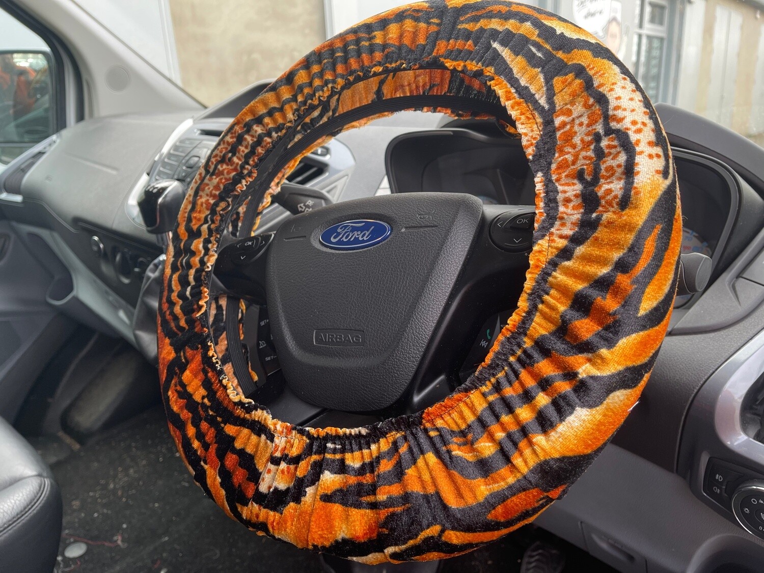Tiger Stripe Print Steering wheel protective cover - stretch velour - stretch fit - Kitch