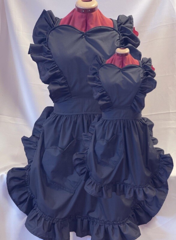 Mother / Daughter Matching Set - Retro Vintage 50s Style Full Apron with Heart Shaped Top and Pocket - Navy