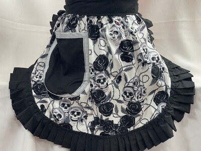 Retro Vintage 50&#39;s Style Half Apron - Skulls &amp; Roses on White with Black Trim