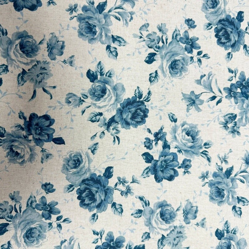Usaka - Natural / Blue - 45% cotton / 55% linen print fabric